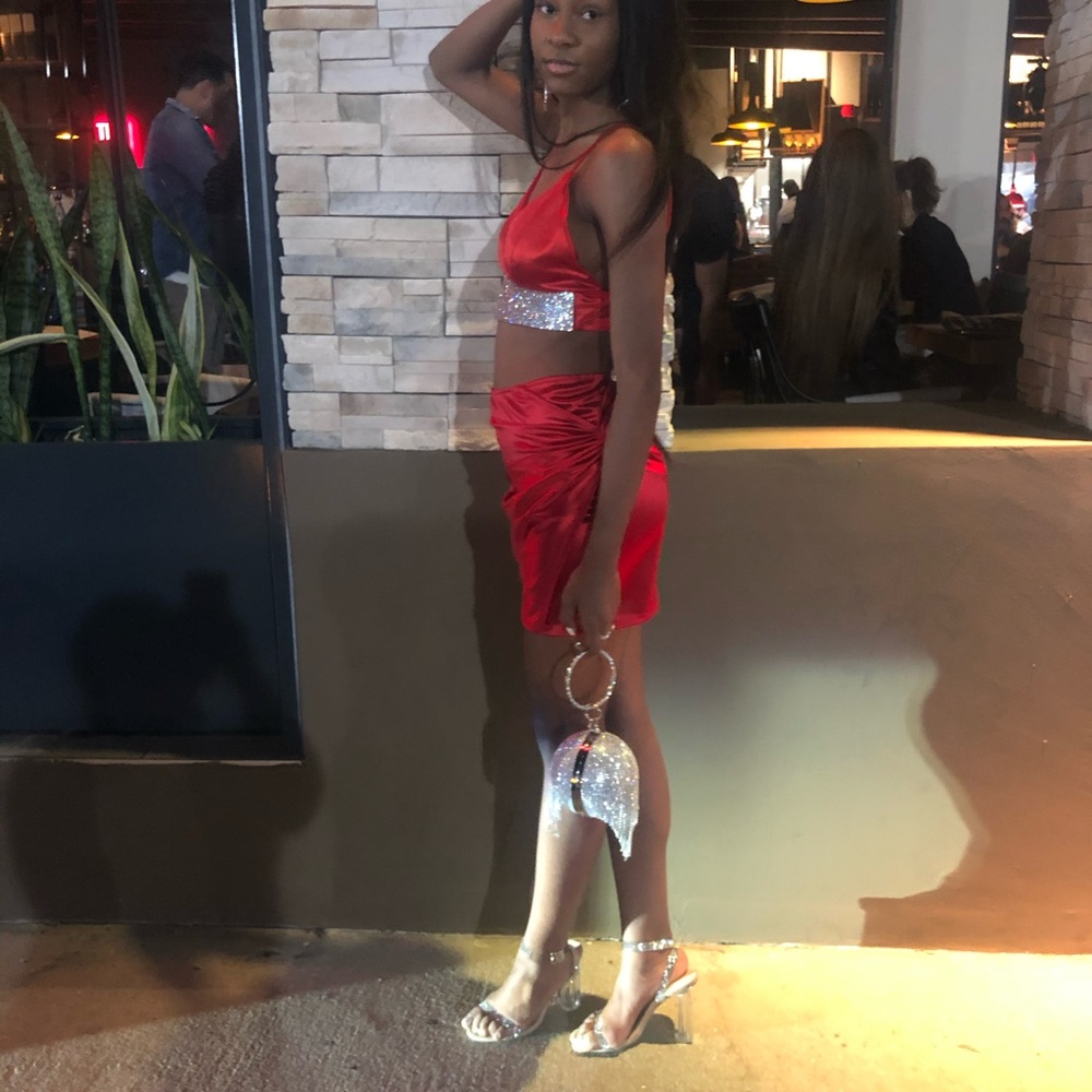 2 Piece Rhinestone Skirt Set. Size (2-6)